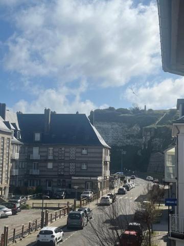 Appartement Meuble En Plein Coeur De St Valery En Caux Saint-Valery-en-Caux Eksteriør bilde